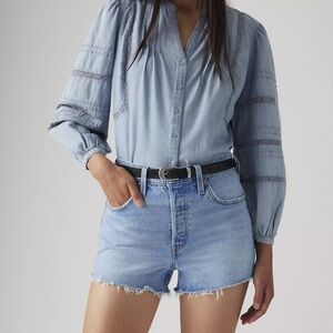 Levi’s 501 Original Fit High Rise Denim Jean Shorts Medium Wash, Size 28